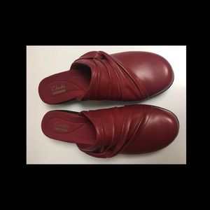 NWOB (LEATHER UPPER) SIZE 11